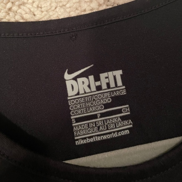 Nike Tank - Picture 3 of 3